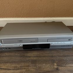 Toshiba SD-V394S DVD/VCR VHS Cassette Recorder Combo Working 