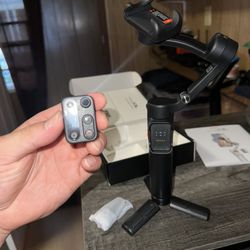 iSturdy 3-Axis Smartphone Gimbal