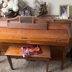 Baldwin Upright Piano