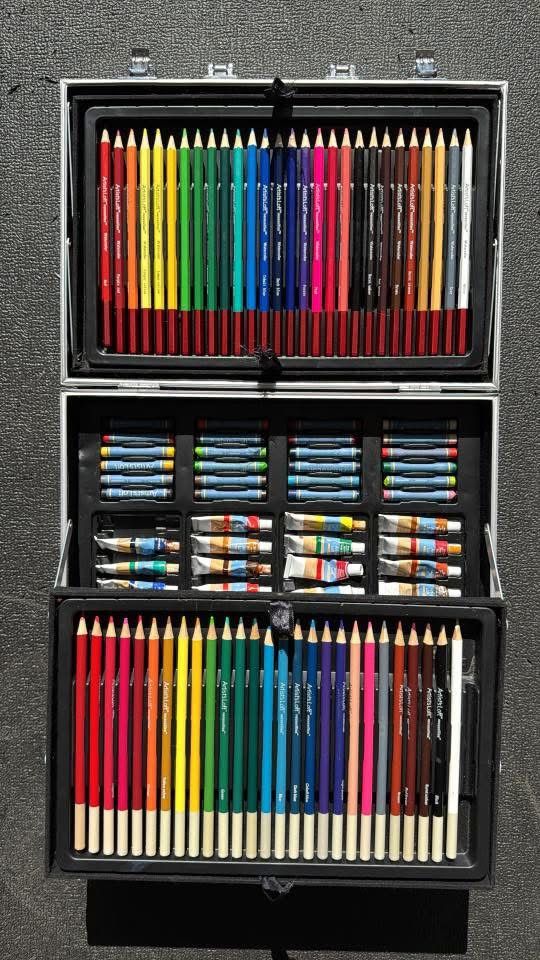 Colored Pencils Set