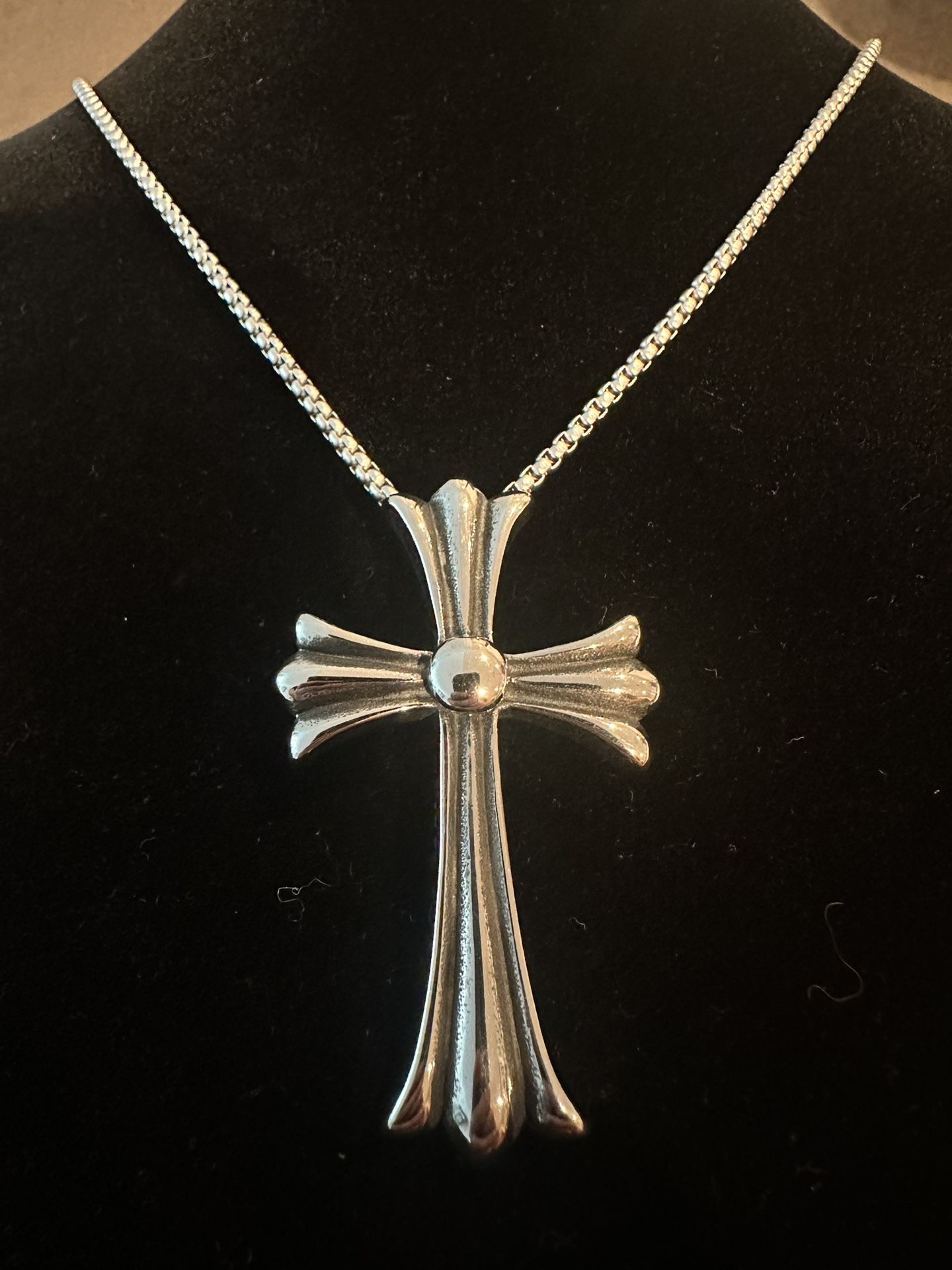 🔥 Chrome Hearts Inspired Cross Pendant 🔥