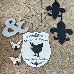 House decoration  8 pieces 