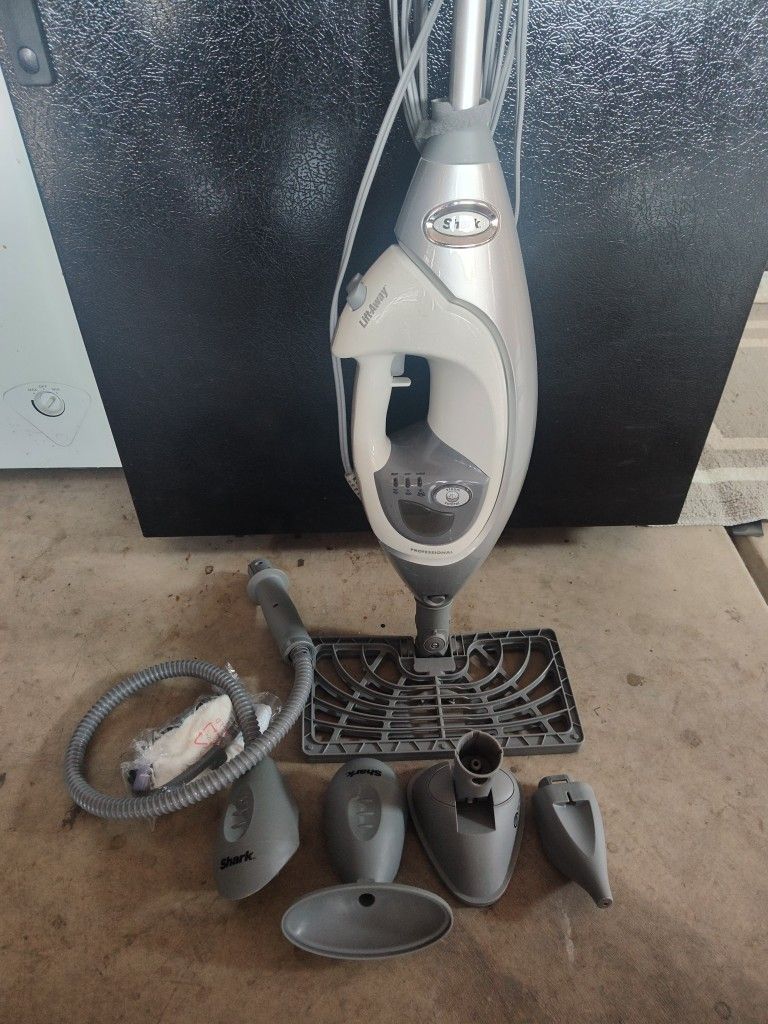 Shark Steamer