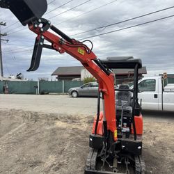 New Excavator 43 Inches Wide 23 Hp Gas Swing Boom 
