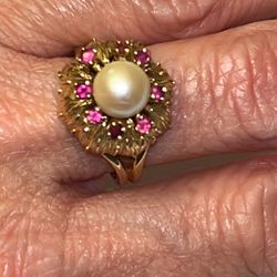 14K Gold Pearl Ring Surrounded By Rubies