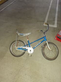 1970 Schwinn stingray pixie kids bike
