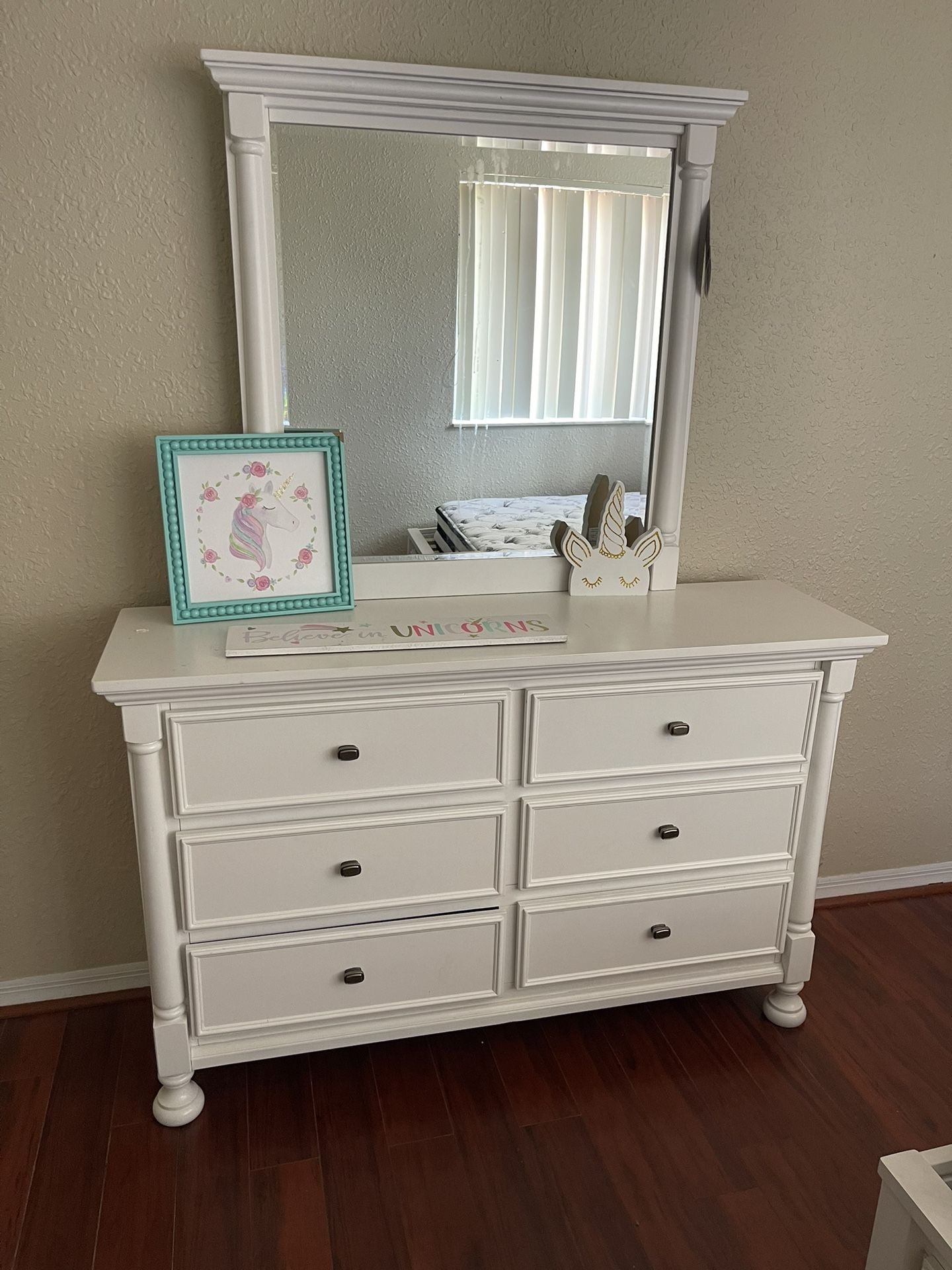 White Dresser, Vanity, And Full Size Bed With Headboard 