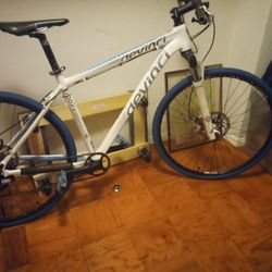 Mountain Bike ( Brand New ) 