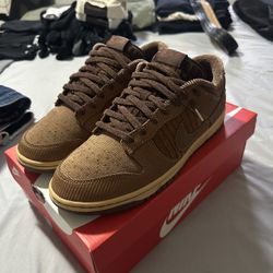 Nike Dunks 10.5