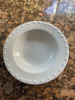 Oneida Evening Pearls White  Dots Rimmed Soup Plates / Bowls  9 “ Set of 7