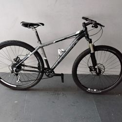 BICYCLE TREK 9 SPEED SIZE 29 BRAND NEW 