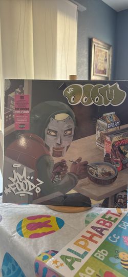 MF Doom MM FOOD custom green and pink colored double vinyl 