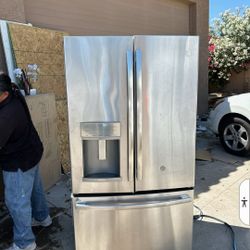 Non working samsung And GE stainless refrigerator