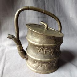 Chinese carved bamboo kettle
