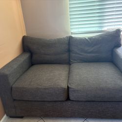 FREE Gray Loveseat – You Pick Up