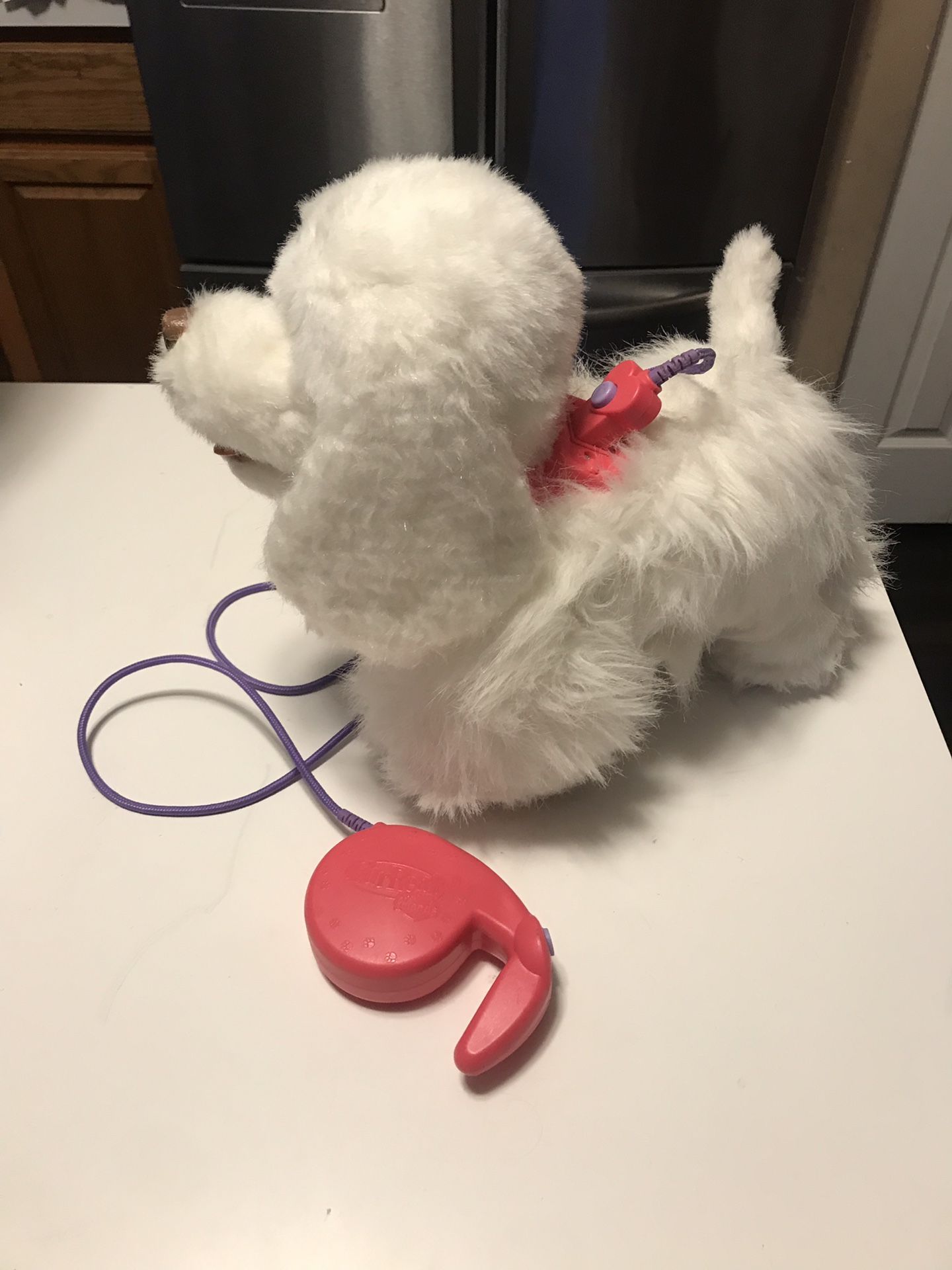 FurReal Friends Walking pup dog! Really walks with leash. Batteries included.