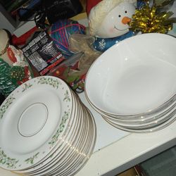 Gibson Dishes 