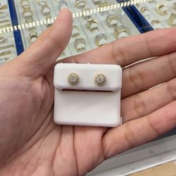 10K DIAMOND EARRINGS