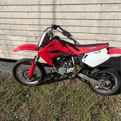 Cr85