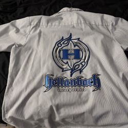 Hellanback Button Up
