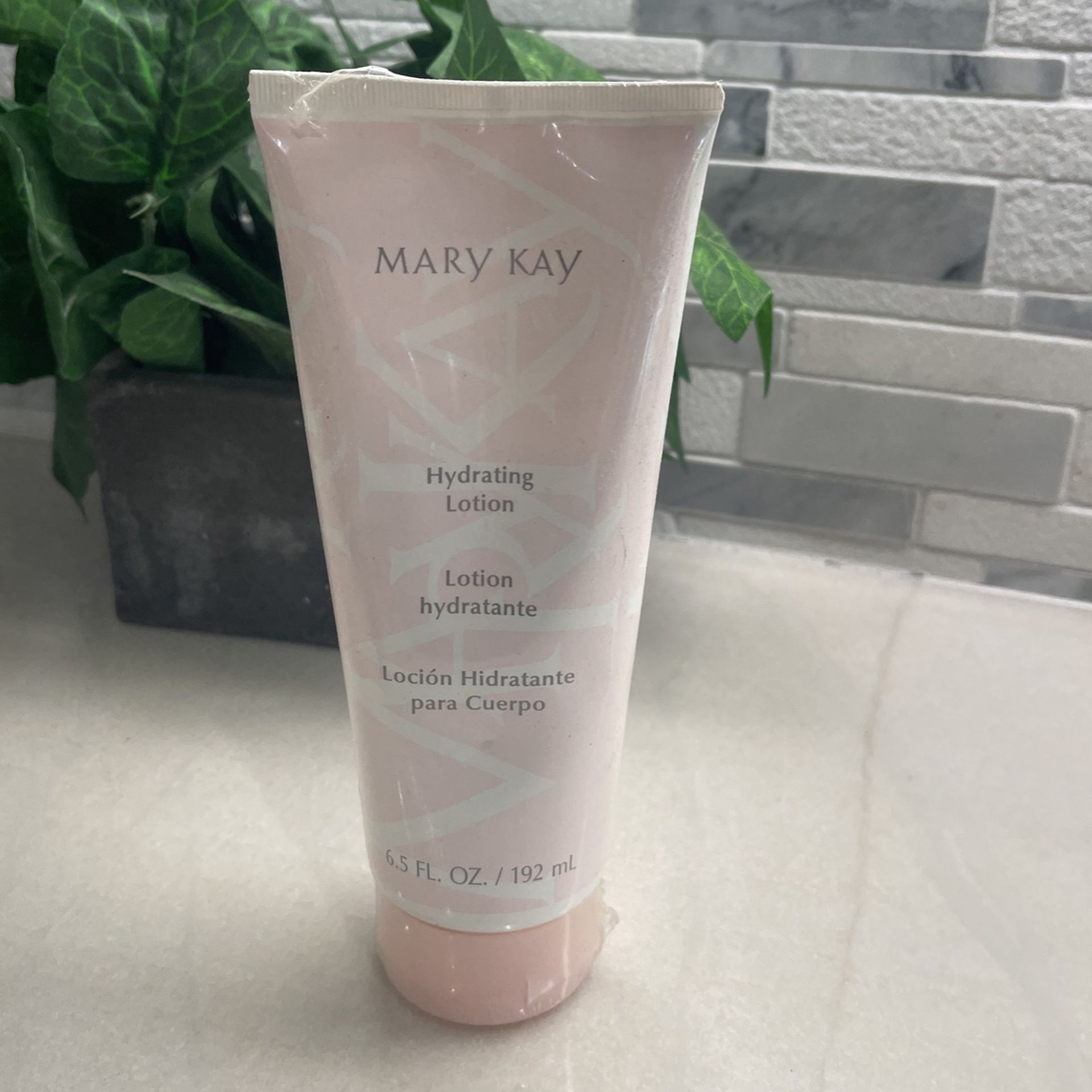 New Mary Kay Hydrating Lotion