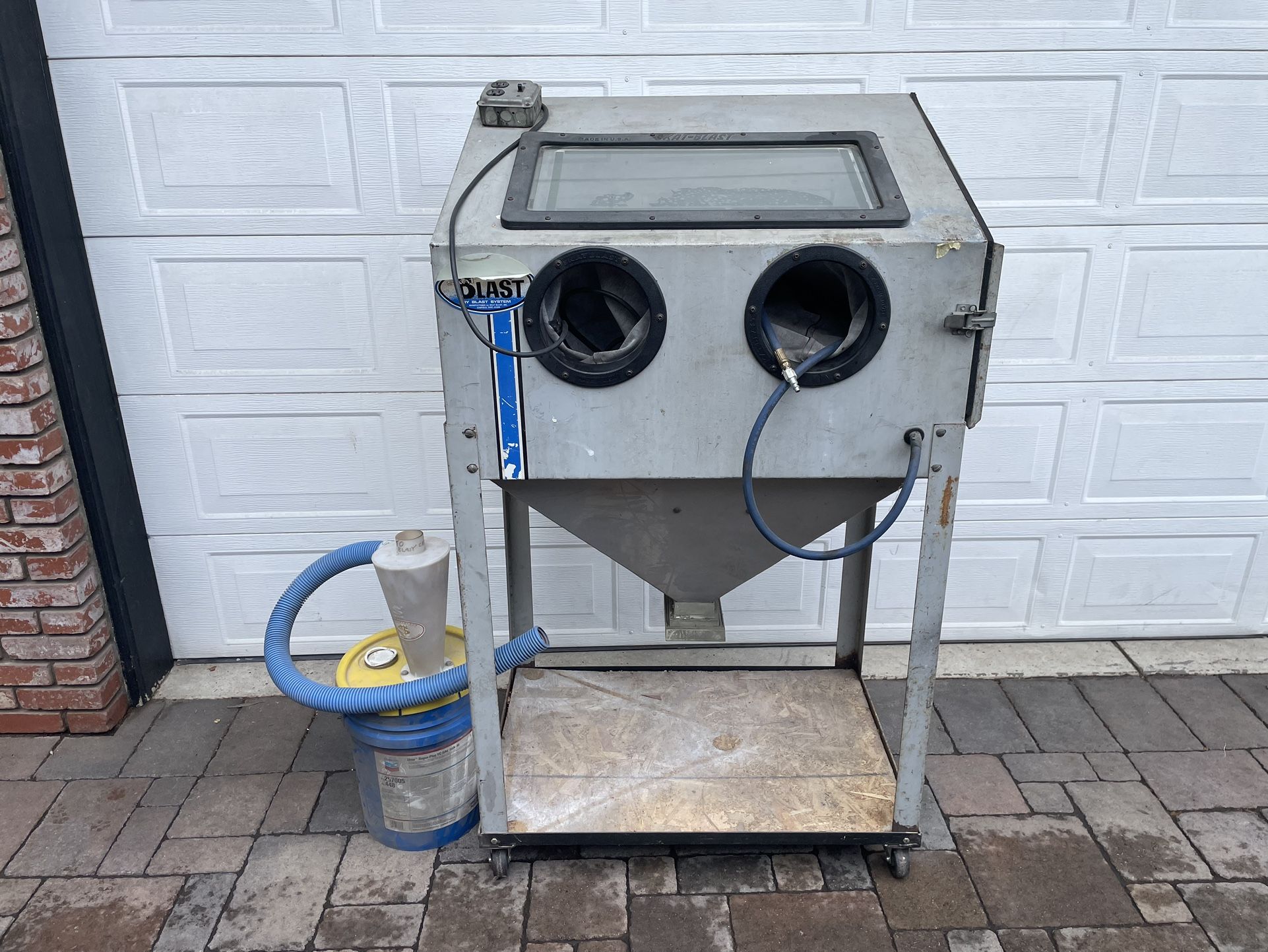 Skat Blast Cabinet