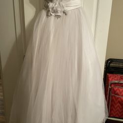 Size 6 David’s Bridal Dress!