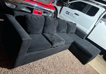 Sectional sofa couch