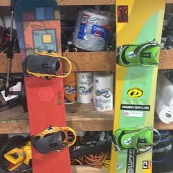 2 Snowboards 