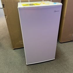 SEASONS WHITE MINI FRIDGE 