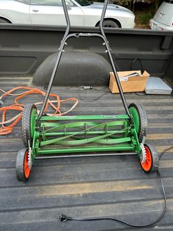 Scott’s classic push mower