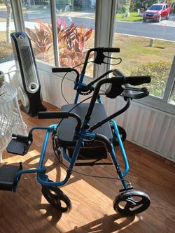 Push Seat, With Footrests