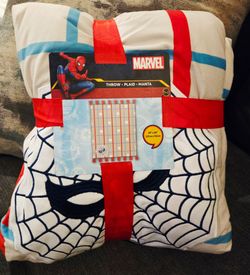 Disney Parks Marvel Spiderman Throw Plaid Blanket