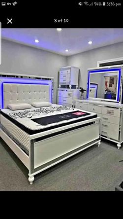 5pcs Led light Bedroom Sets For Sale With Free Delivery