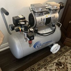 Used Air compressor Ultra Quiet 
