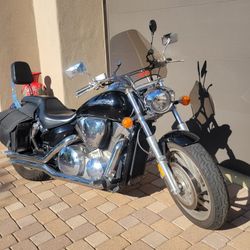 2006 Honda VTX Motorcycle