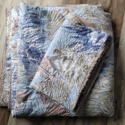 Cotton king size bedspread with shams