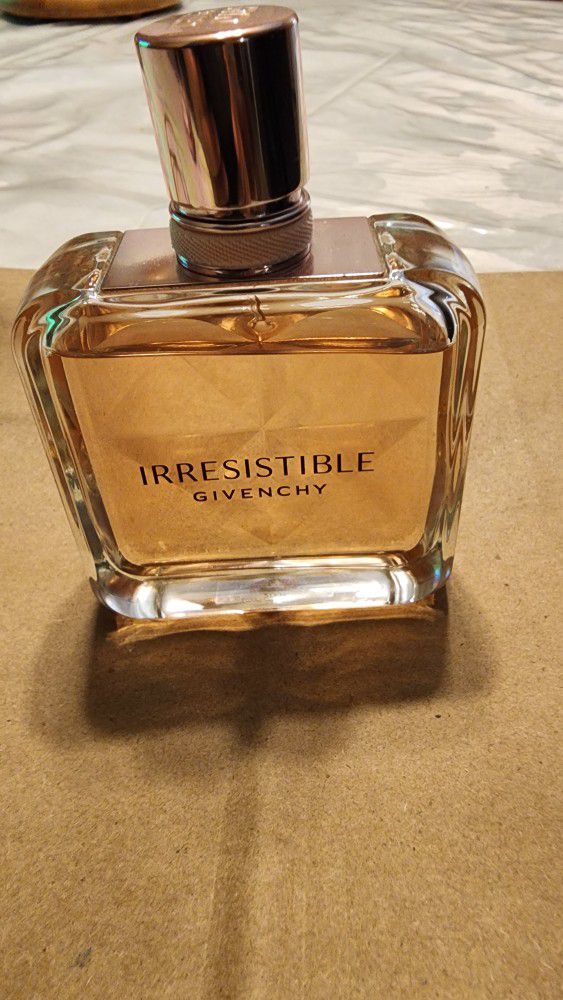 Givenchy Irresistible Perfume