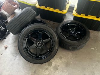 17 wheels 5x114.3 +35 with tires 80% tread