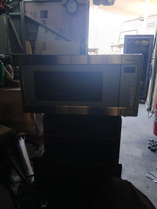 Microwave Panasonic Inverter
