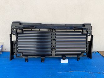 2019-2022 Chevy Silverado 1500 5.3 6.2L Active Grille Shutter NEW