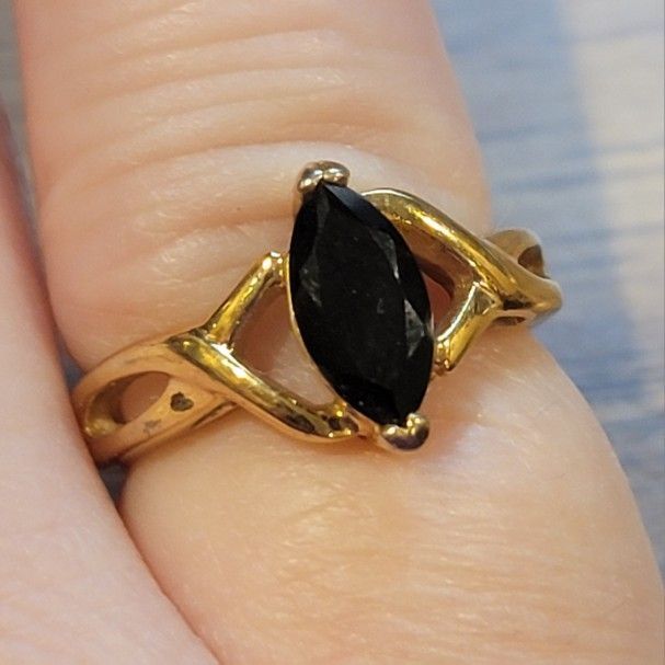 Black Onyx Women's Ring Size 6