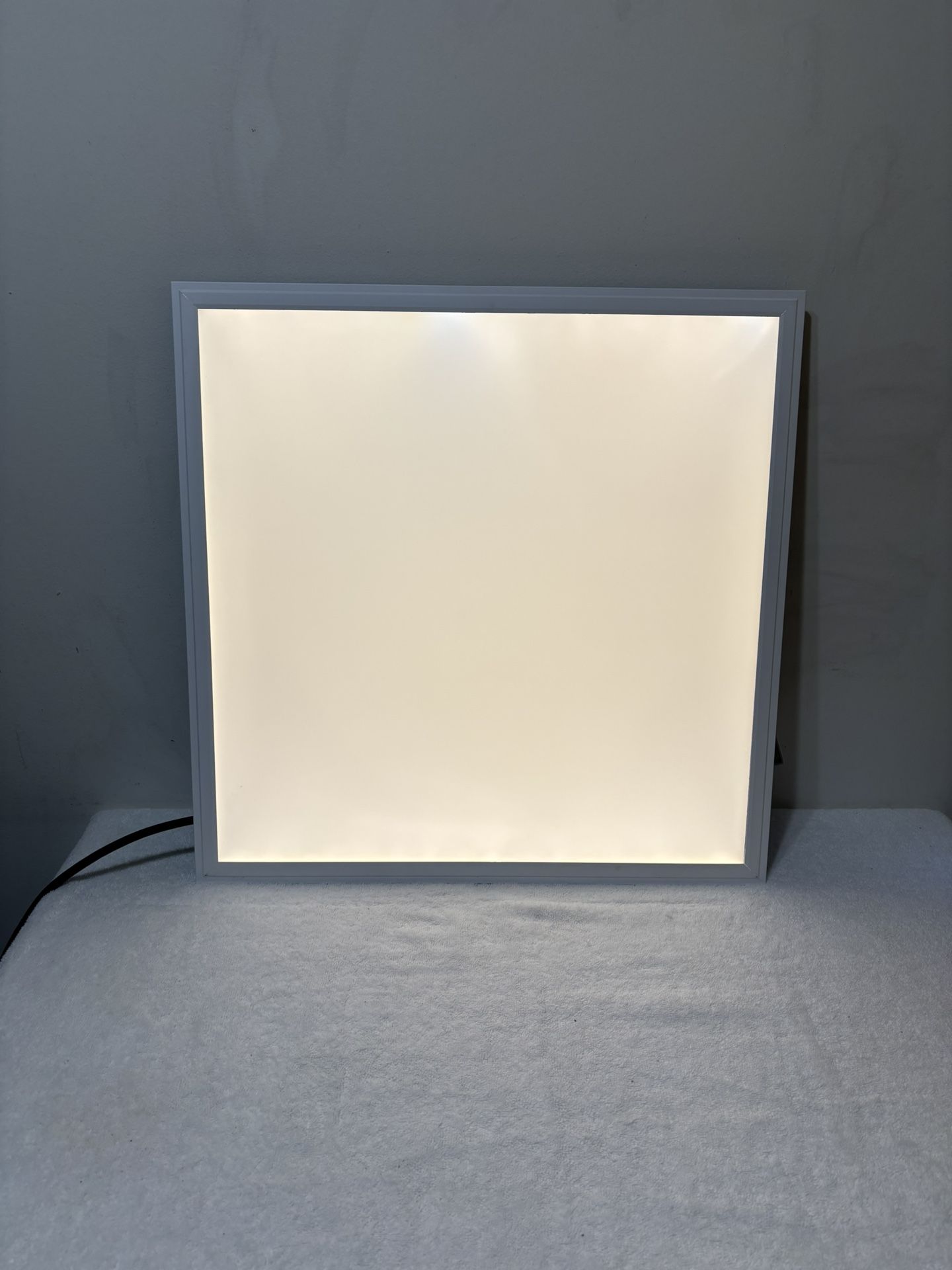 2’X2’ RECESSED LED FLAT PANEL LIGHT - WITH DIMMER