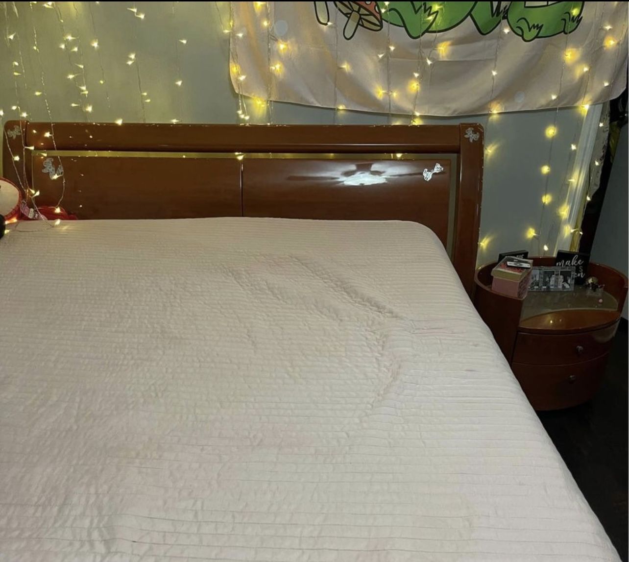 Queen Bedroom Set
