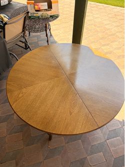 Vintage-style dining set plus extension - Juego de comedor de estilo vintage con extensión