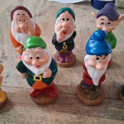 Vintage Antique Snow White 7 Dwarfs Figures