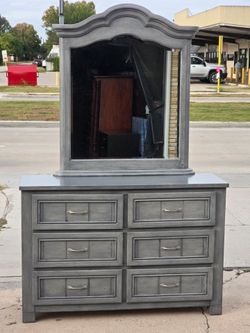 DRESSER WITH MIRROR