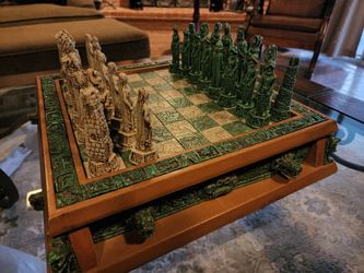 Woodfield Collection Chess Board for Sale in Katy, TX - OfferUp