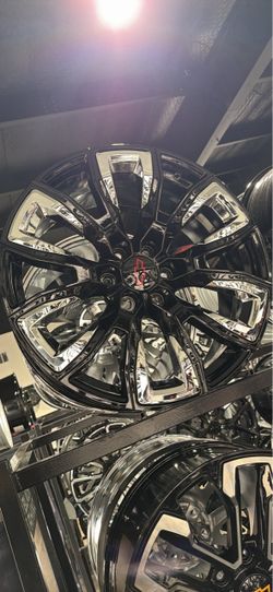 22s gmc Chevy gm trucks new with tires chrome inserts