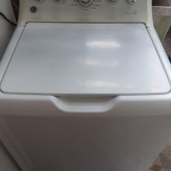 G E Washer&Dryer Match Set